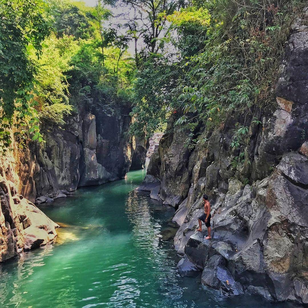 instagram.com/onitograph