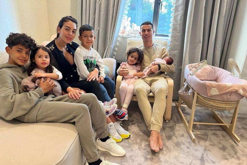 instagram.com/cristiano