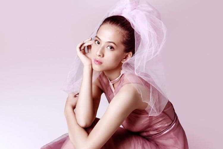 instagram.com/zaraadhsty