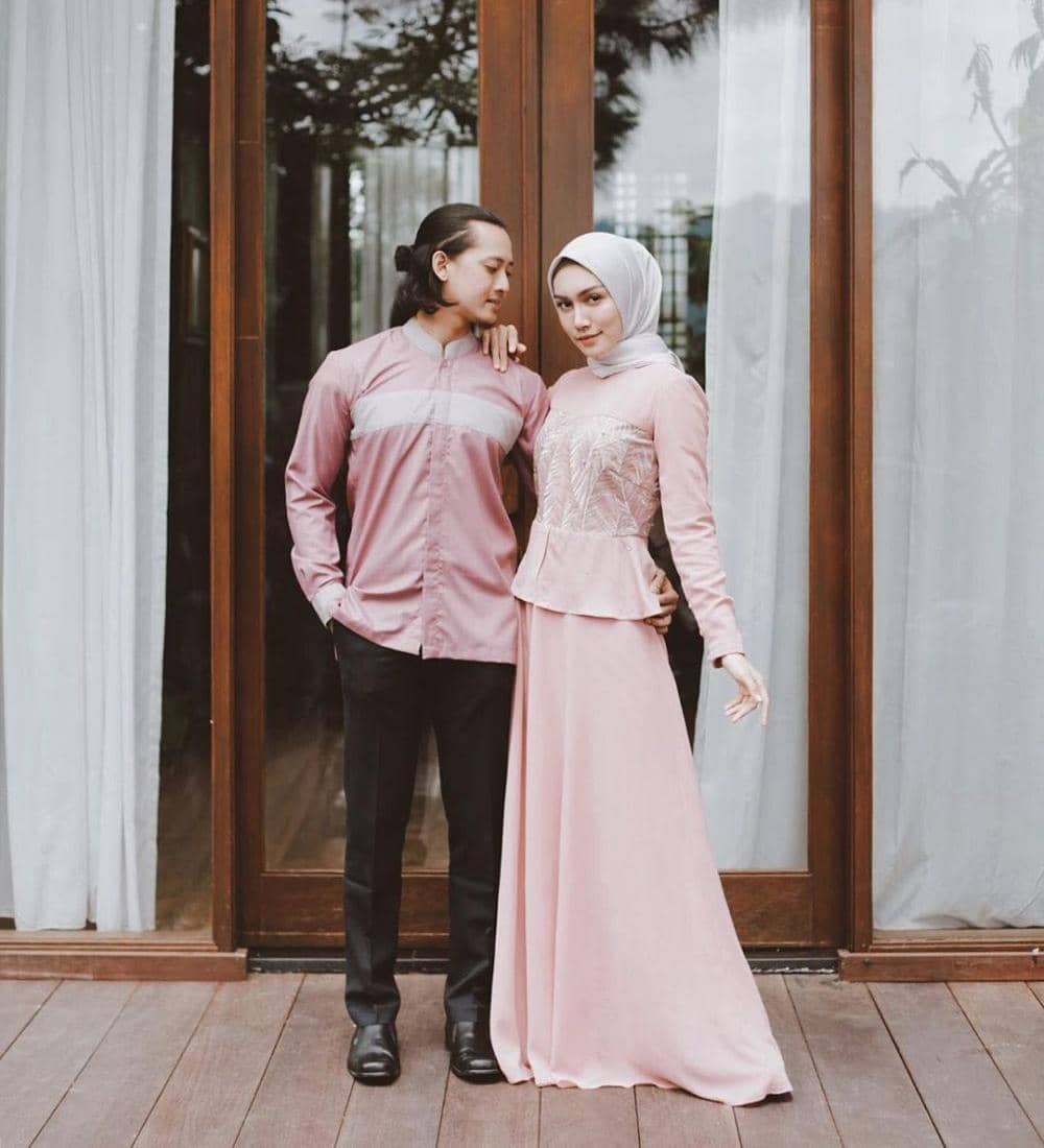 instagram.com/melodyprima