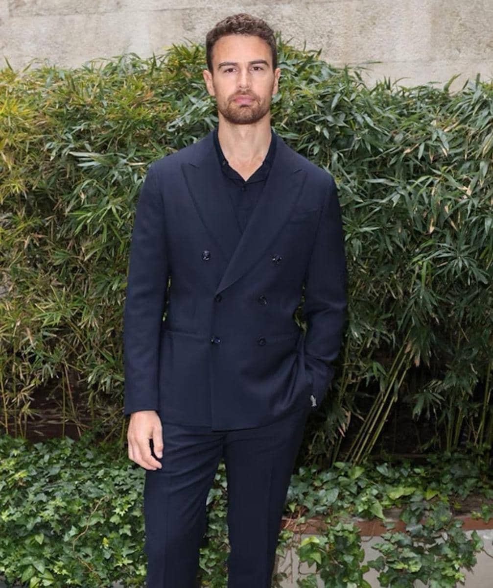 instagram.com/explore/tags/theojames