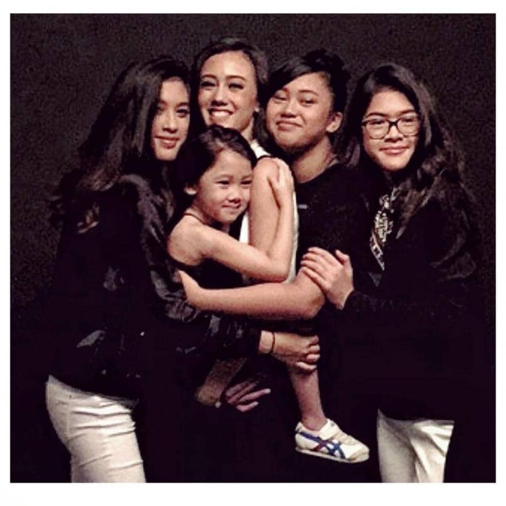 instagram.com/mieke_amalia