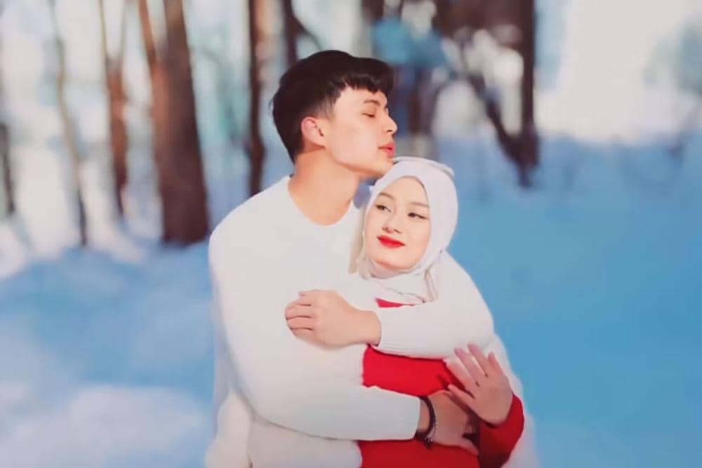 instagram.com/dindahw