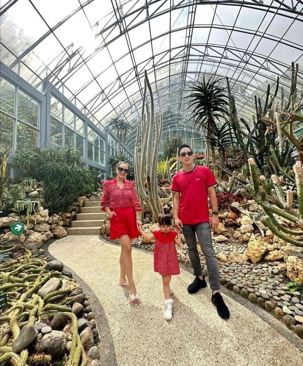 instagram.com/yuanitachrist