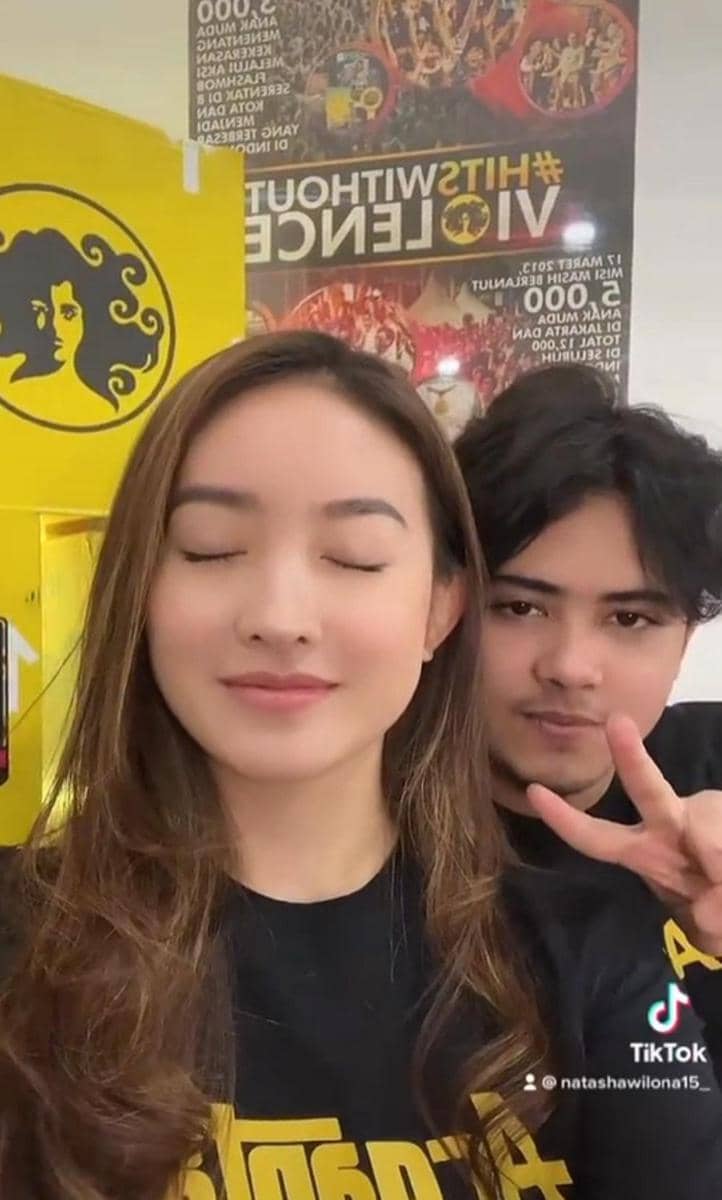 instagram.com/natashawilona12