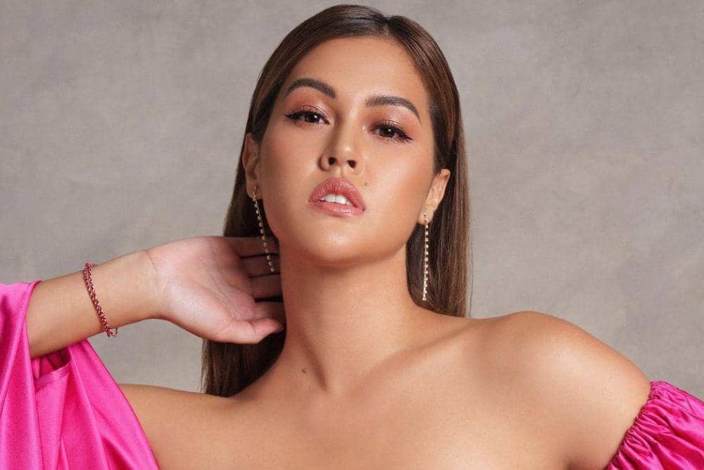 instagram.com/rebeccatamara