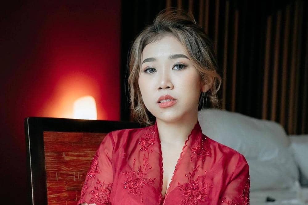 Instagram.com/kikysaputrii