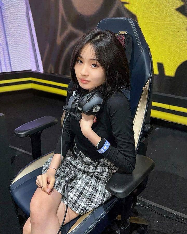 Instagram.com / catherineealicia