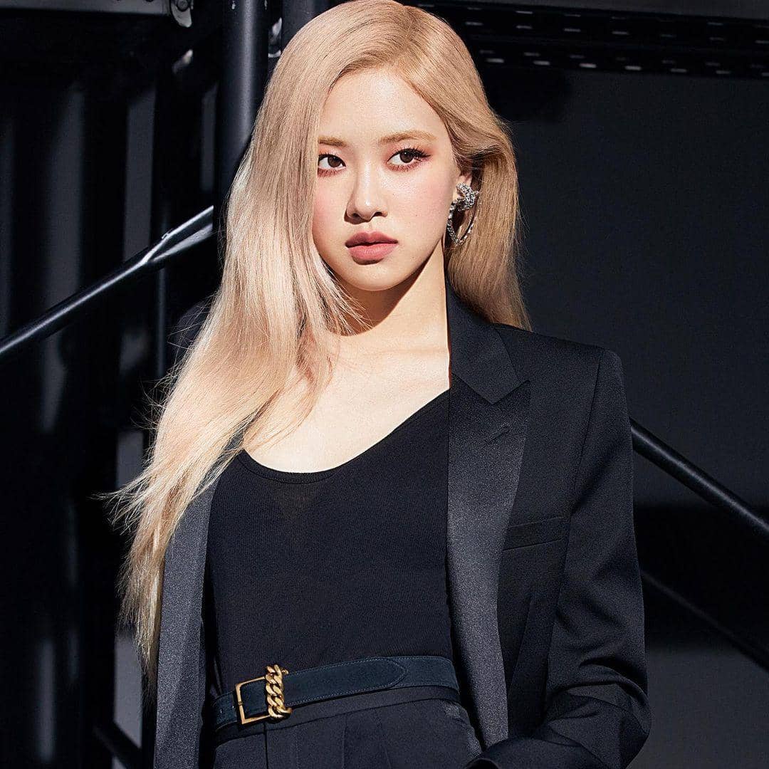 instagram.com/roses_are_rosie