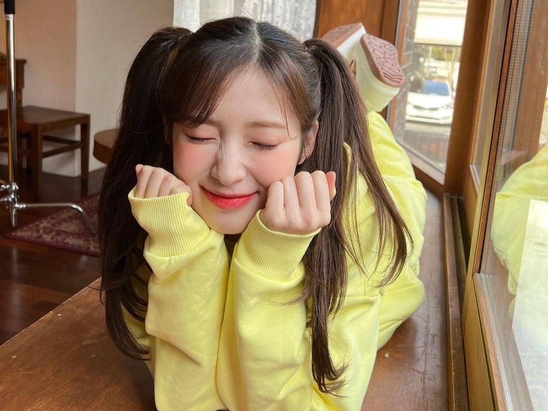 Instagram.com/ ye._.vely618