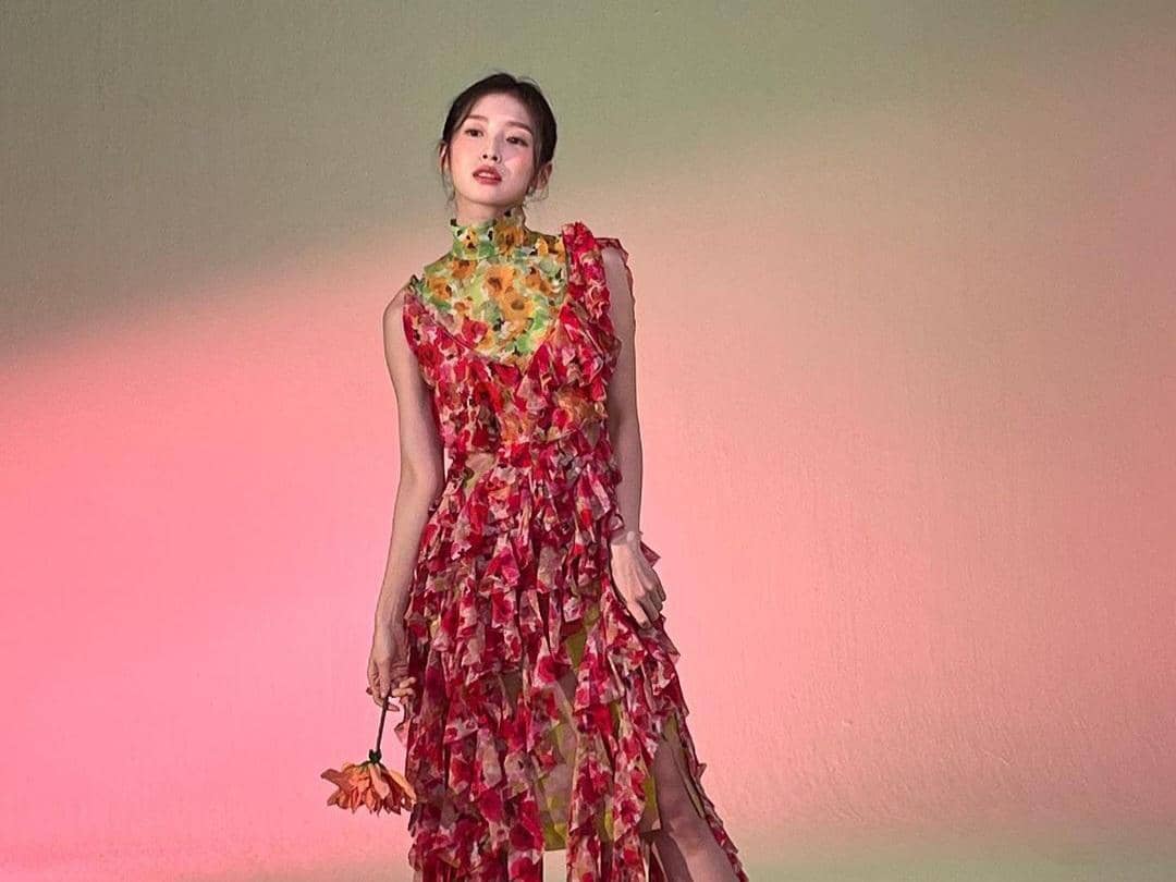 Instagram.com/ ye._.vely618