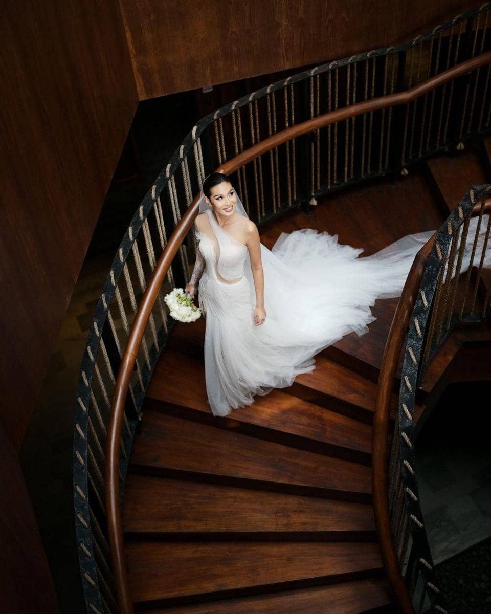 instagram.com/thebridestory