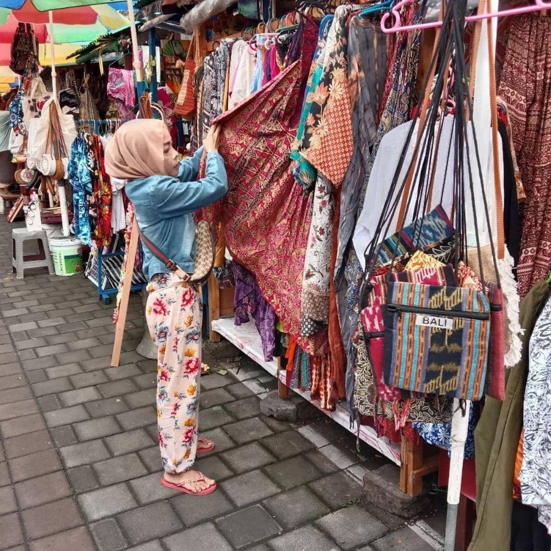 instagram.com/yanti_yuliantii10