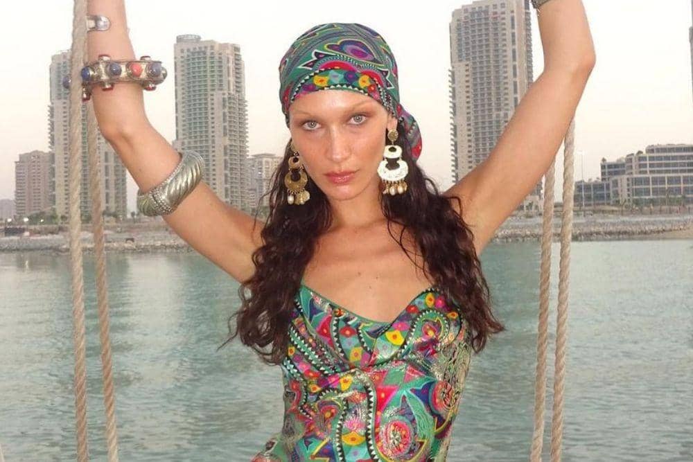 instagram.com/bellahadid