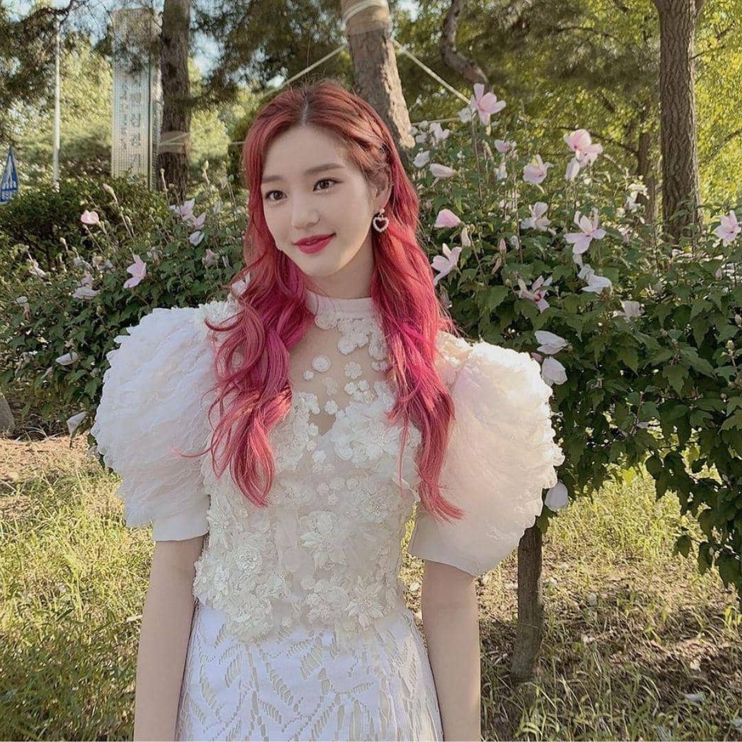 instagram.com/yubi_190