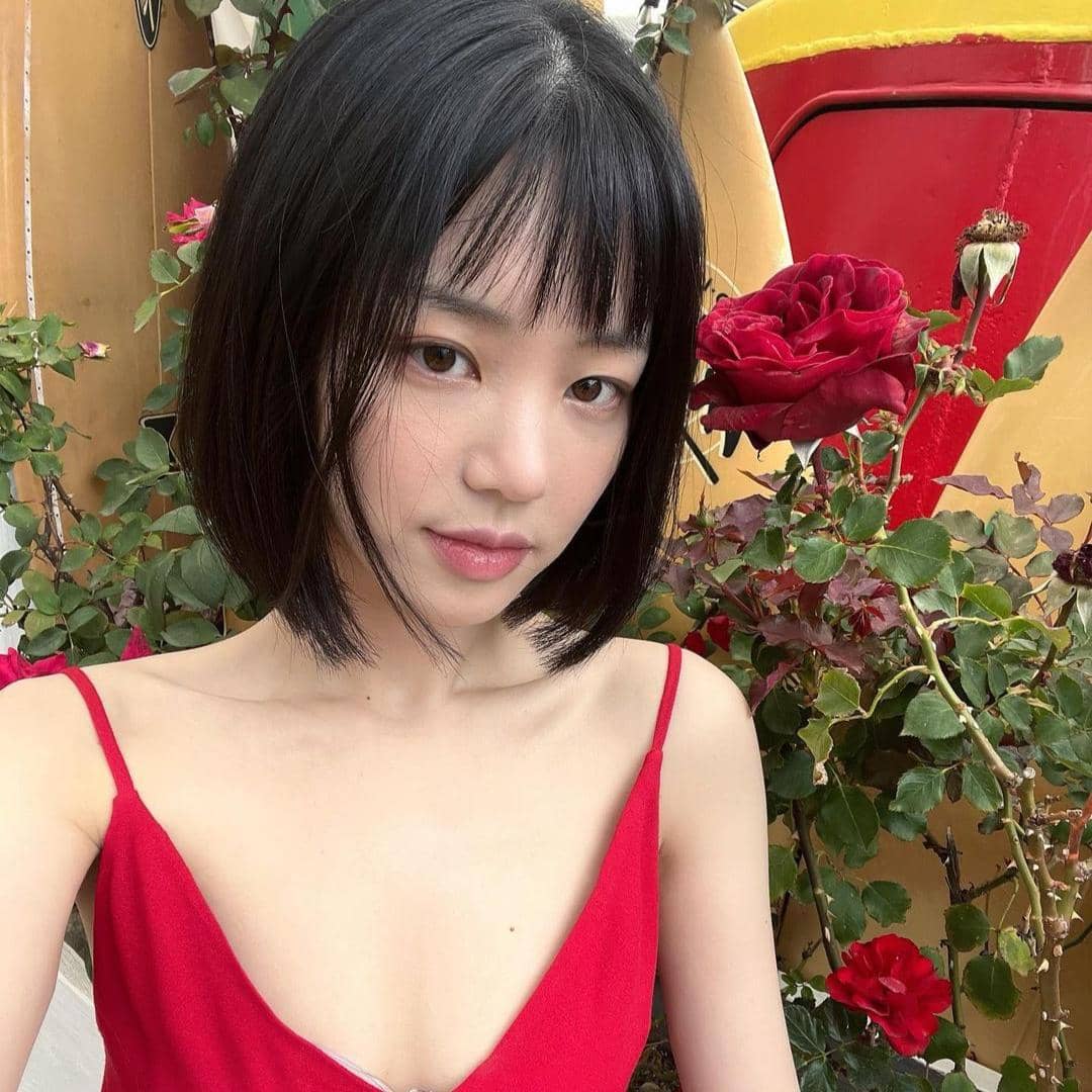 instagram.com/yubi_190