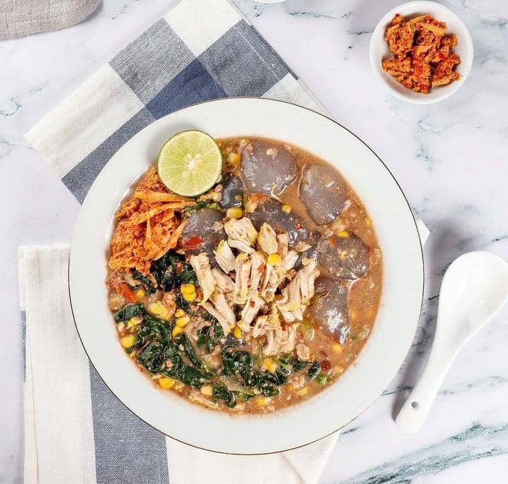 Instagram.com / mamaettty