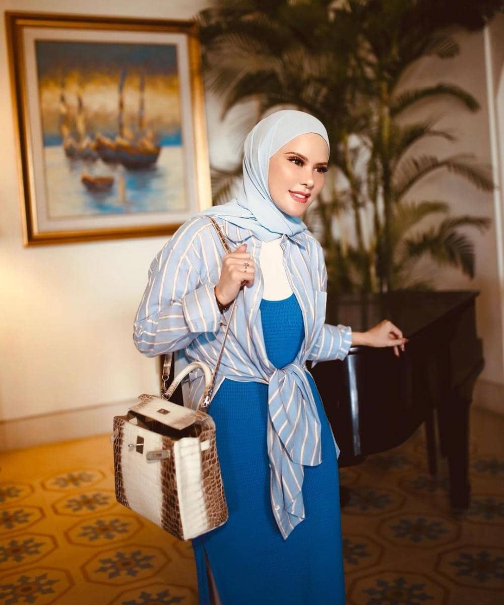 instagram.com/angellelga