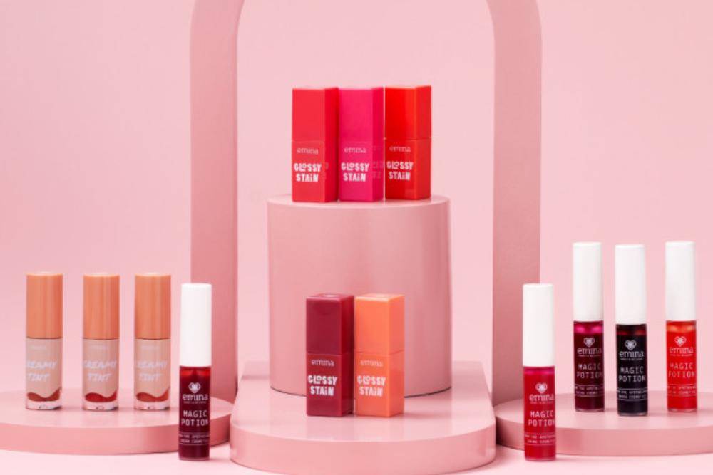 eminacosmetics.com