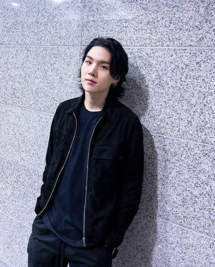 Instagram.com / agustd