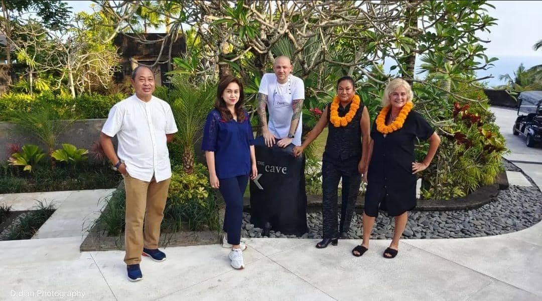 Instagram/@thecavebali