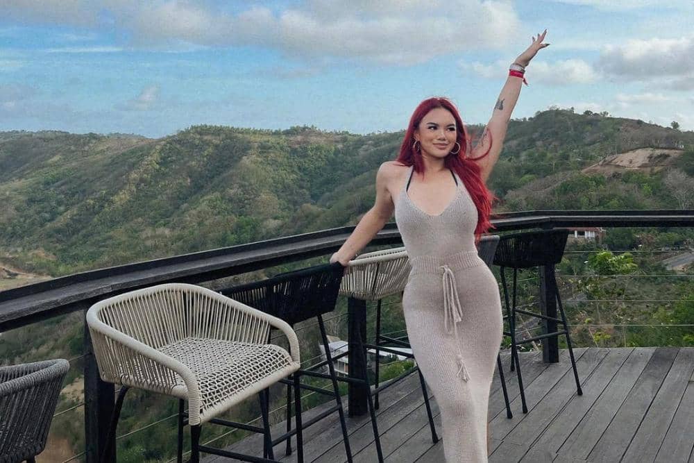 instagram.com/shafaharris