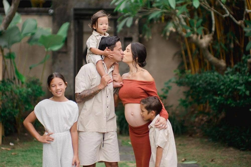 instagram.com/jenniferbachdim