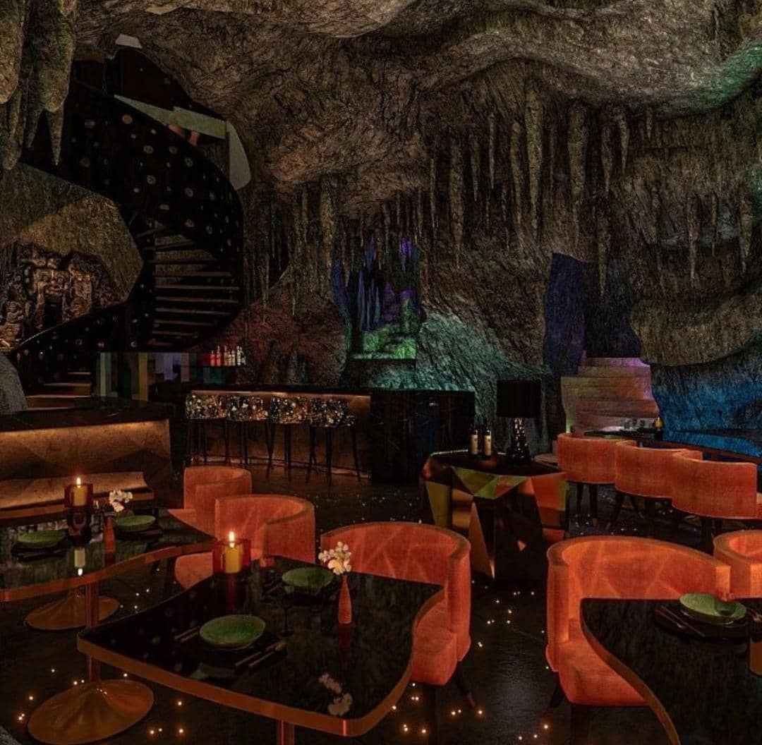 Instagram/@thecavebali