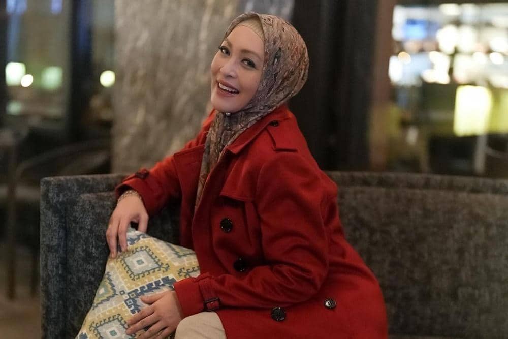 Instagram.com/angelinasondakh09