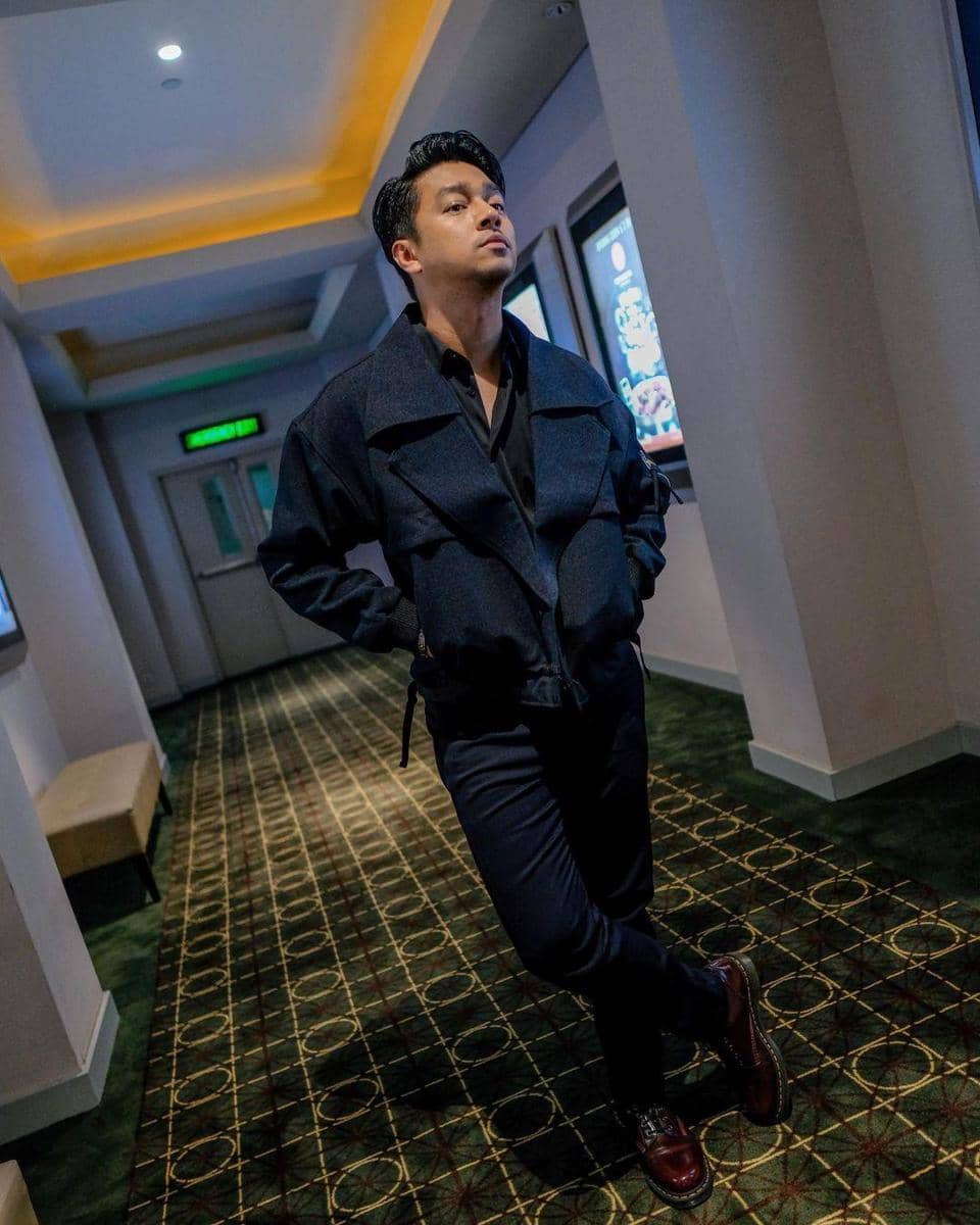 instagram.com/devamahenra