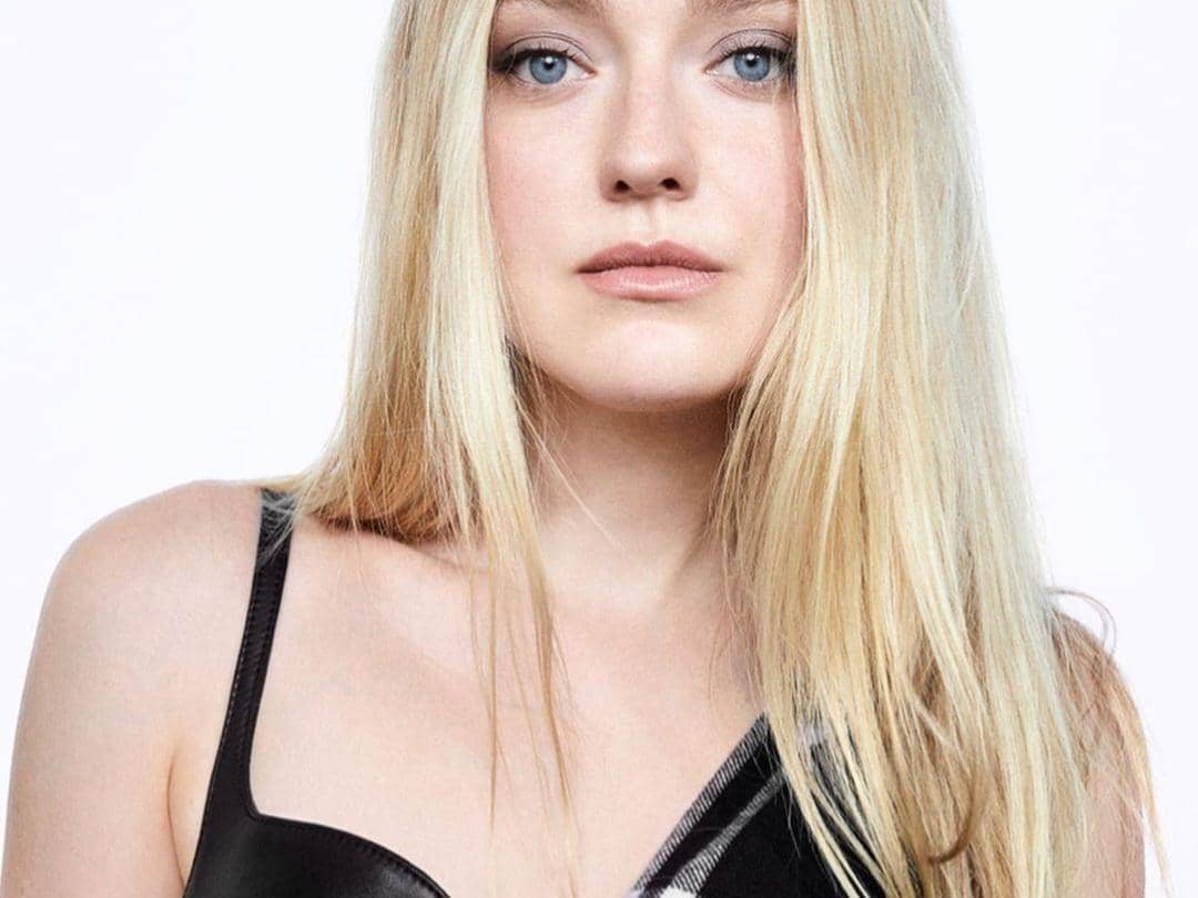 Instagram.com/dakotafanning