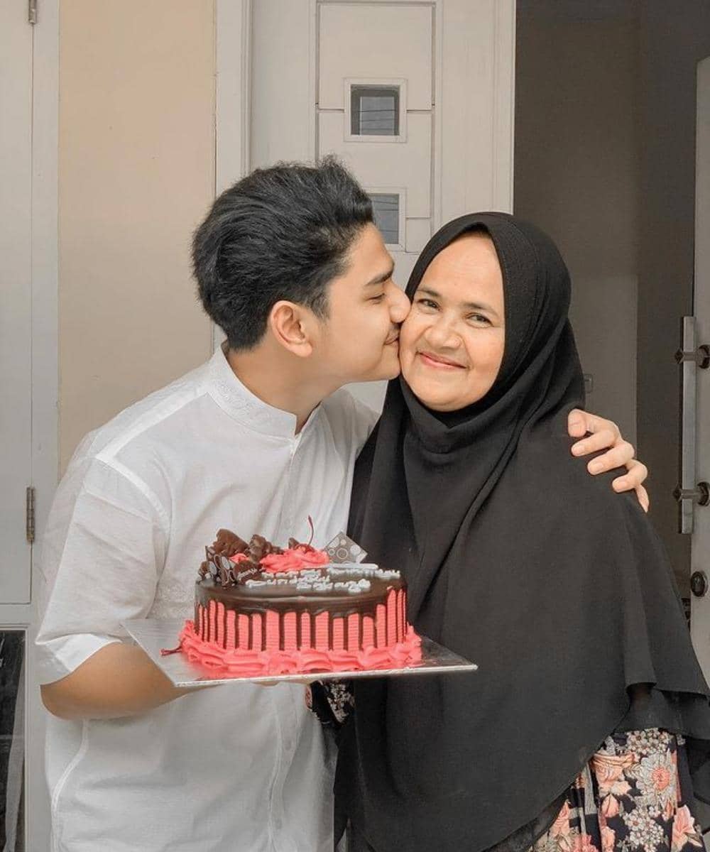 Instagram.com/syakirdaulay