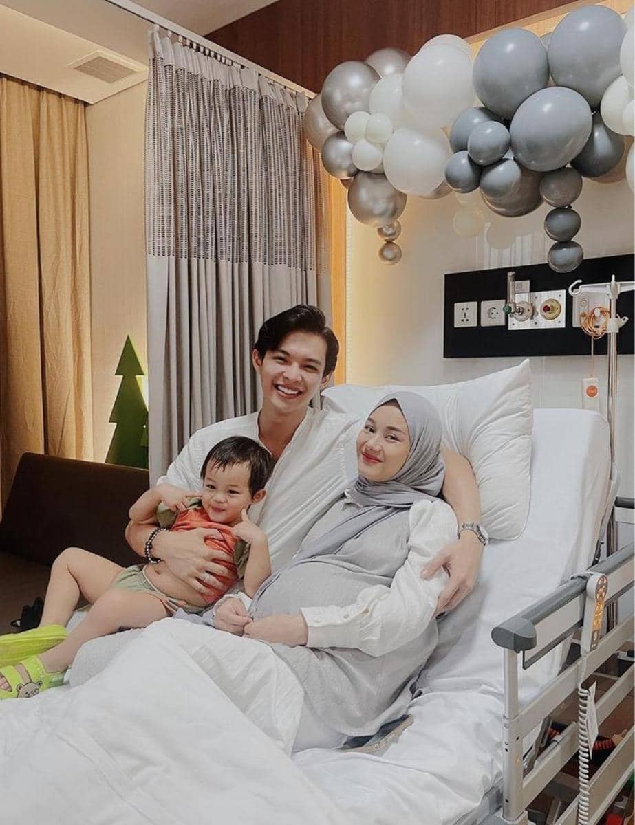 Instagram.com/dindahw