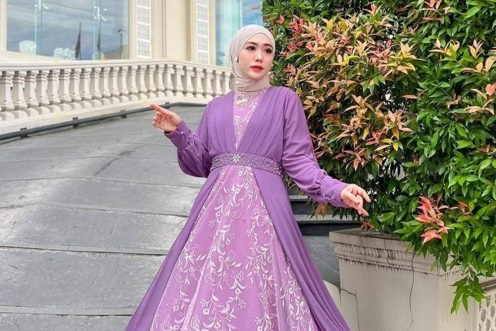 instagram.com/yollaanggitaaa