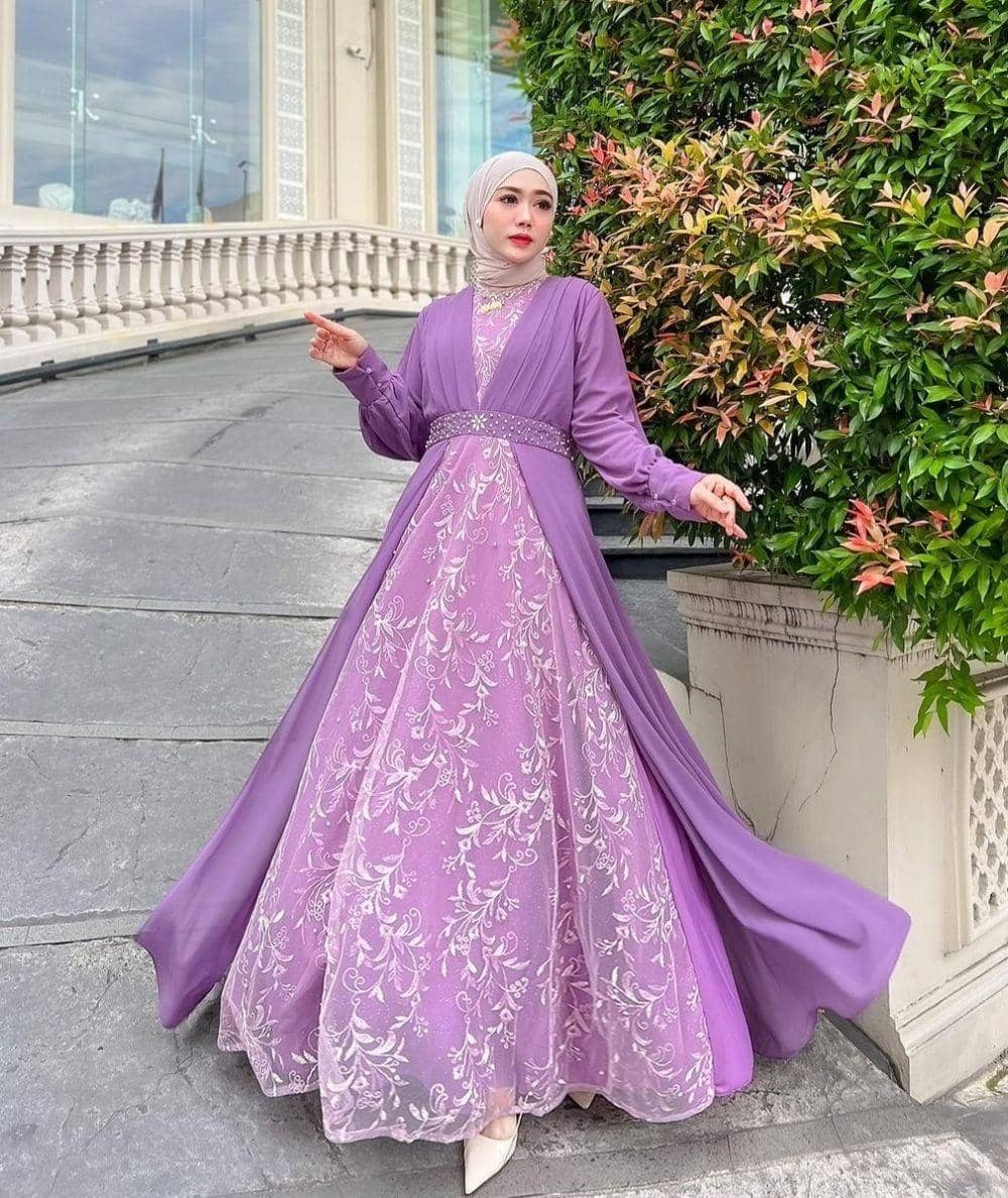 instagram.com/yollaanggitaaa