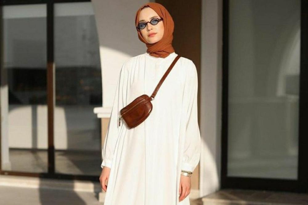 10 Model Gamis Putih Mewah dan Elegan, Cocok untuk Lebaran!