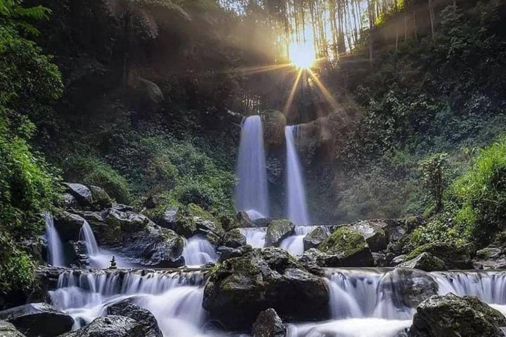 Instagram.com / fyi.travel