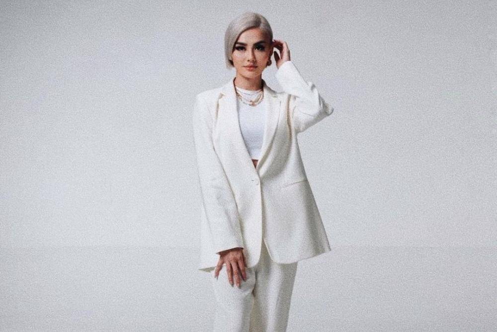 instagram.com/agnezmo