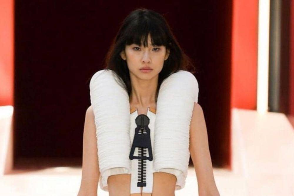 instagram.com/hoooooyeony