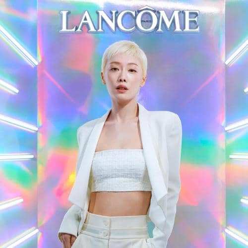 instagram.com/hereare0318