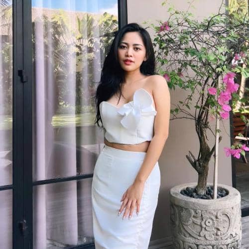 instagram.com/rachelvennya