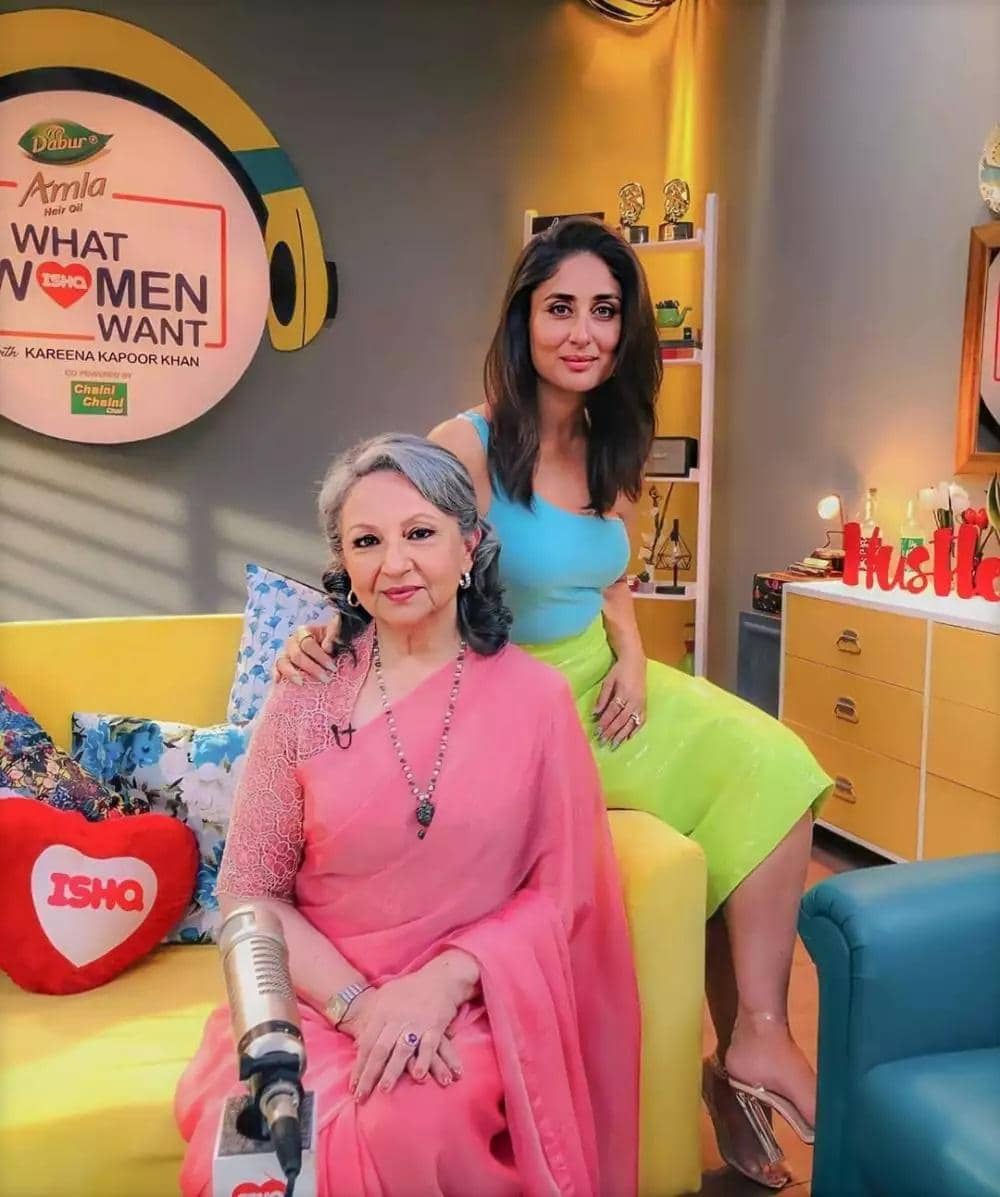 instagram.com/therealkareenakapoor