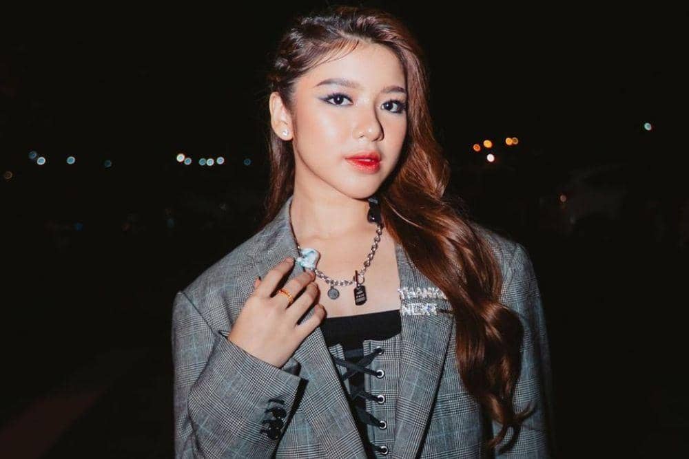 instagram.com/tiaraandini