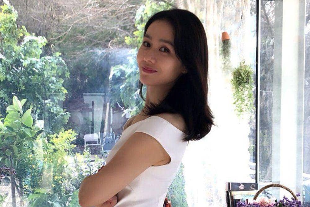 instagram.com/yejinhand