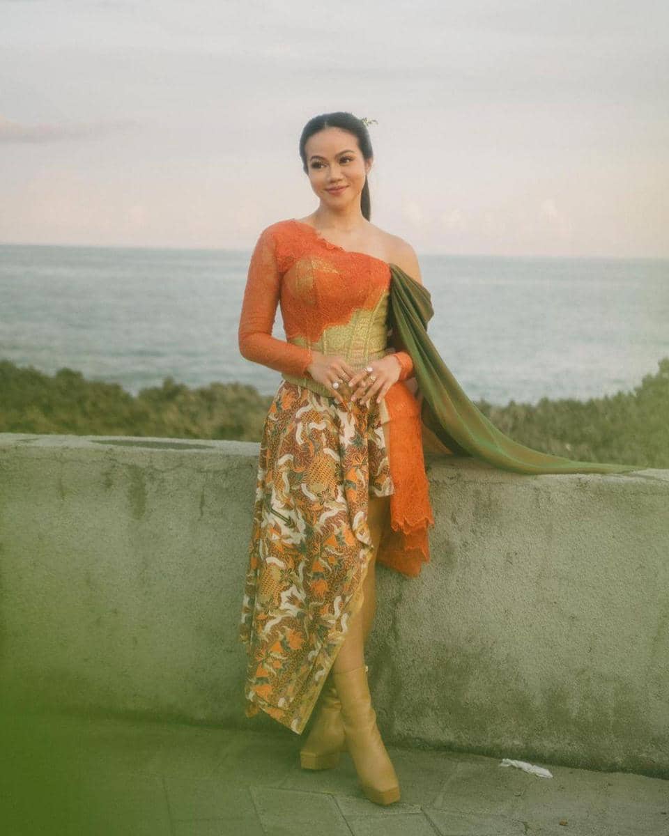 instagram.com/yurayunita