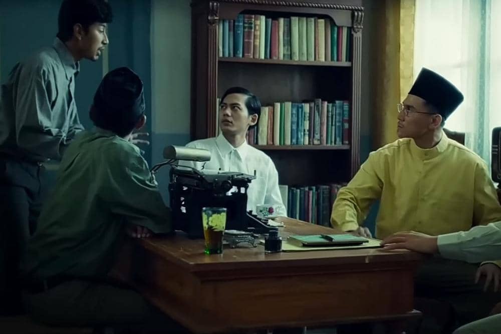 YouTube.com / Falcon