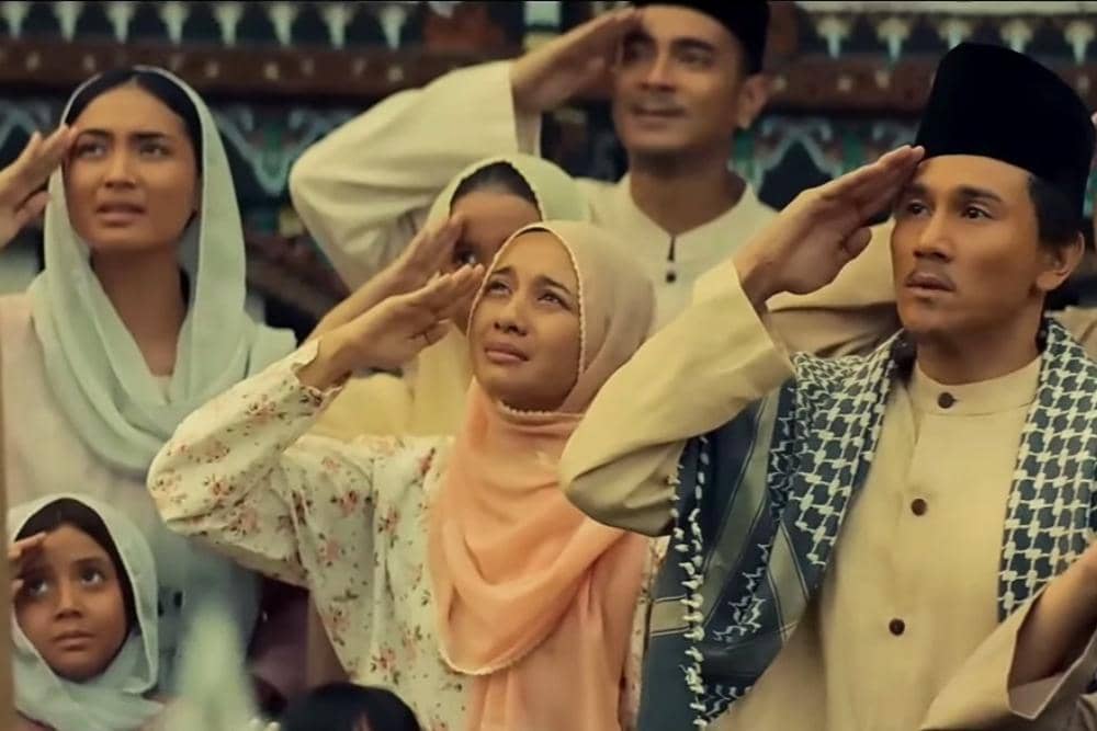 YouTube.com / Falcon