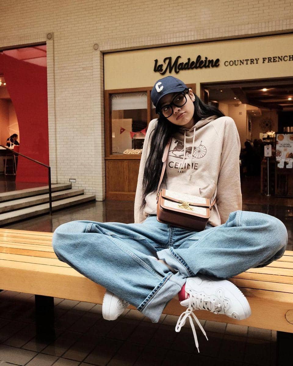 instagram.com/lalalalisa_m