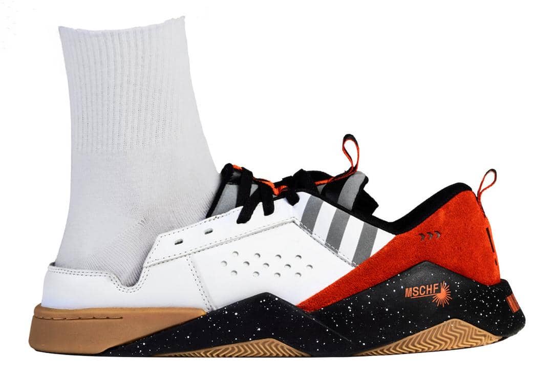 sneakerbardetroit.com