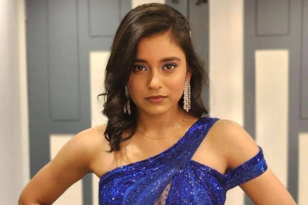 instagram.com/sumbul_touqeer